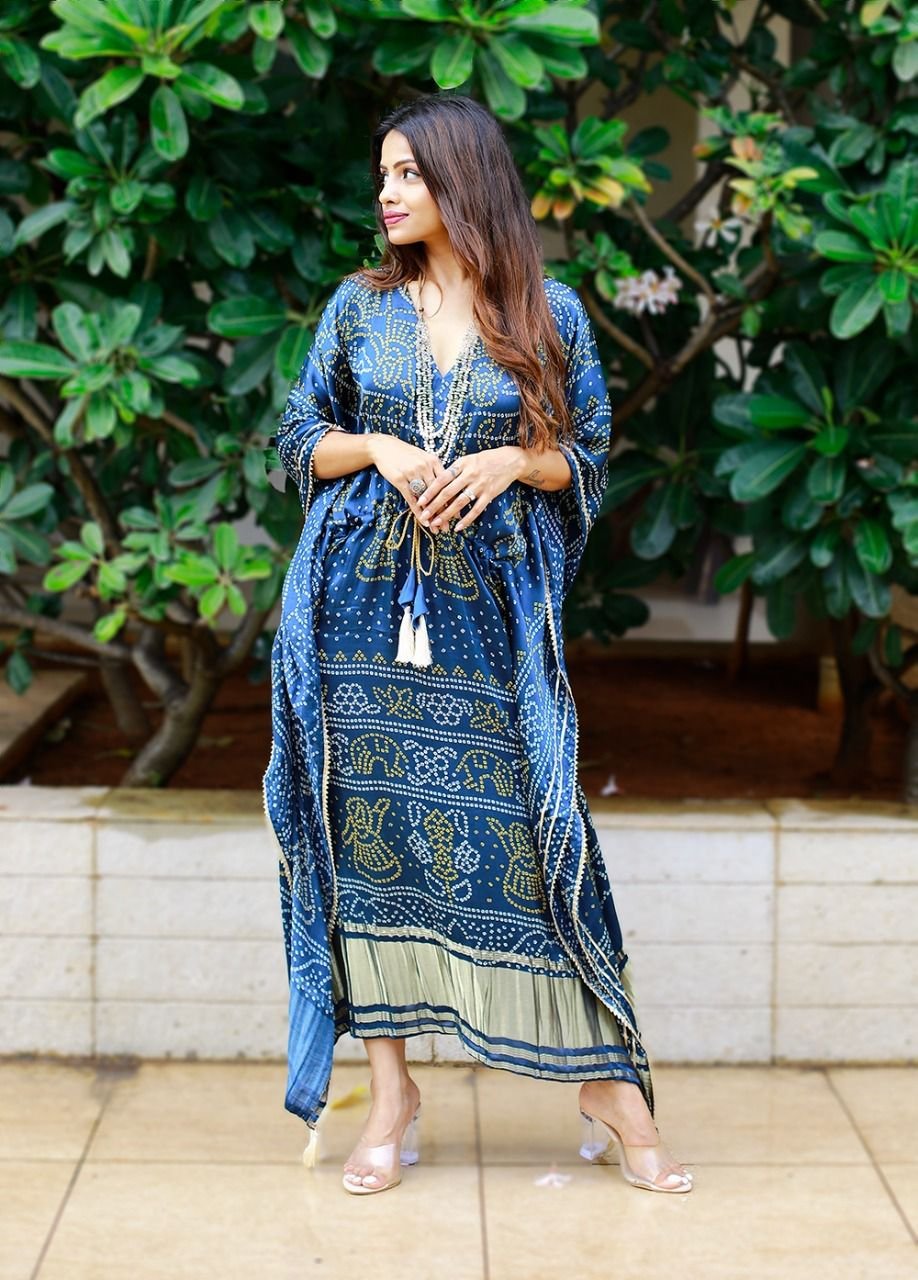 141 Kaftan-Blue Dot