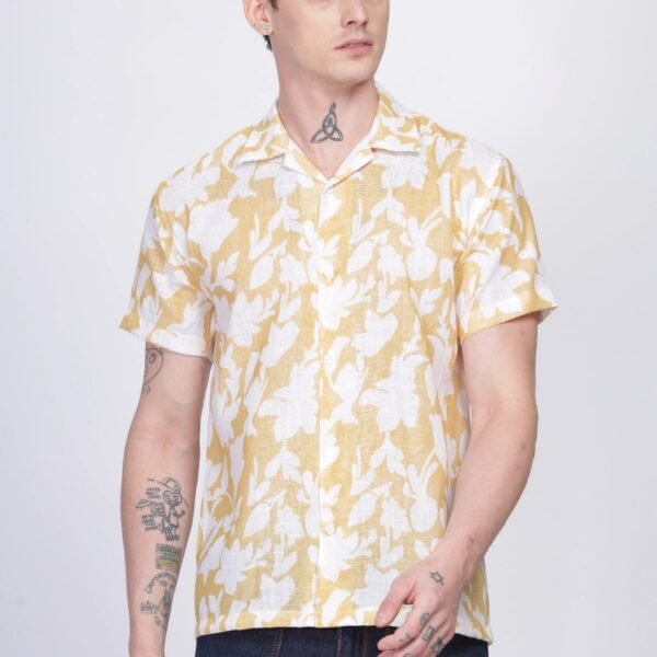 Men Floral Print Relaxed Fit Shirt